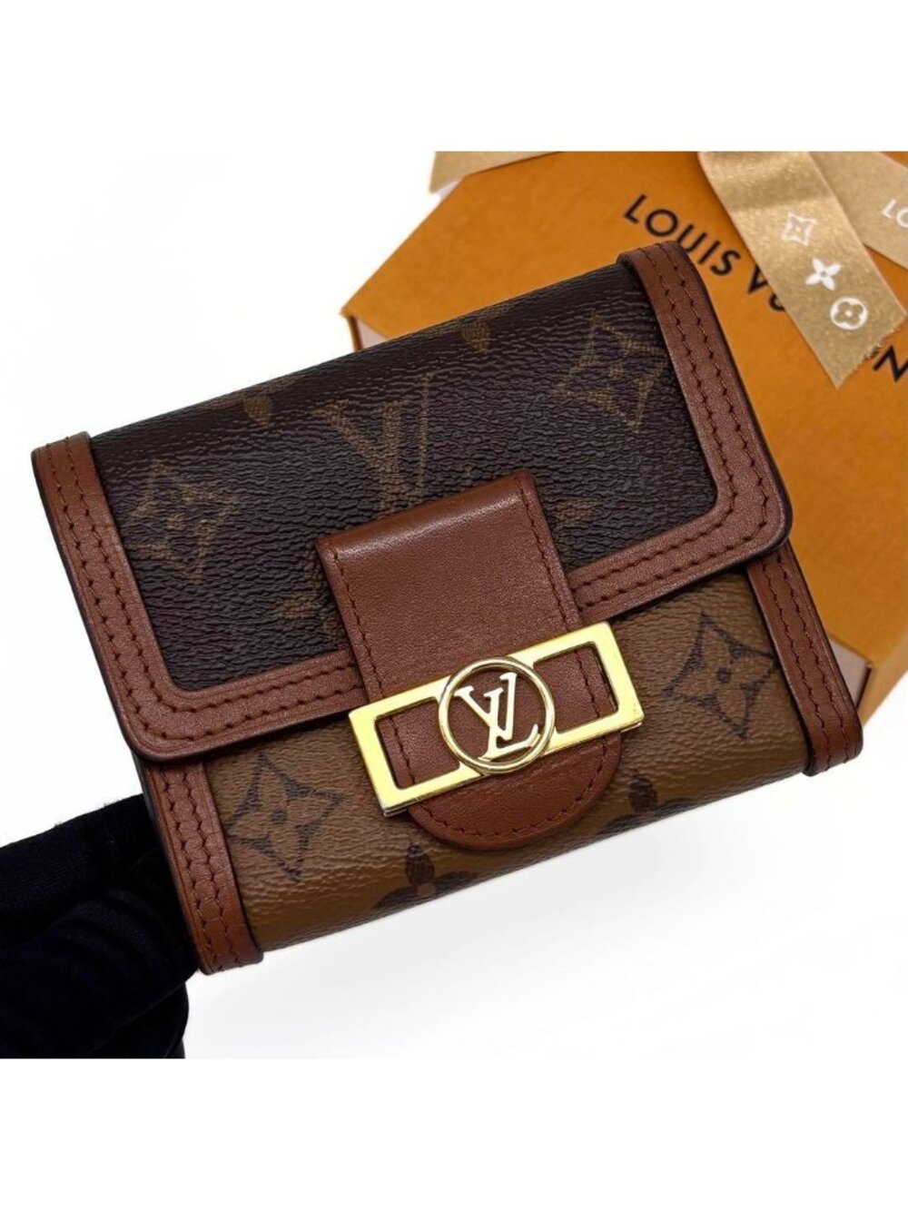 Louis Vuitton Monogram Reverse Portefeuille Dauphine Compact Wallet